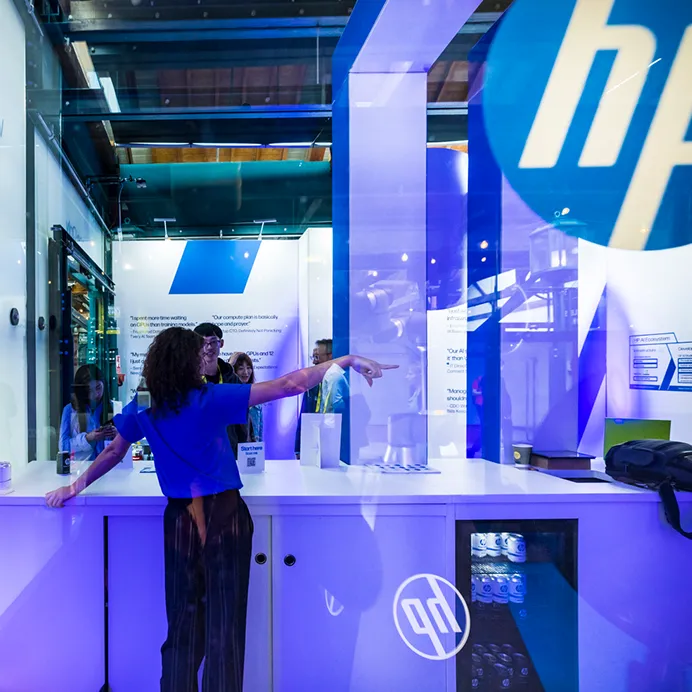HP i