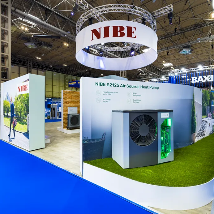 Installer show stand builder