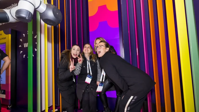 custom stands confex