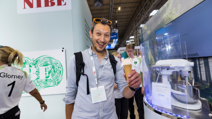 Experiential marketing examples - blog feature image