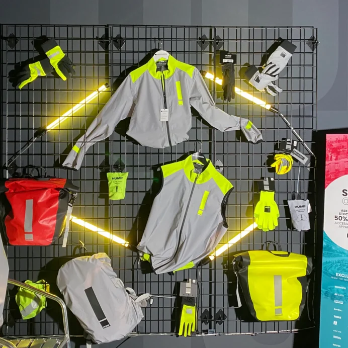 Experiential retail display